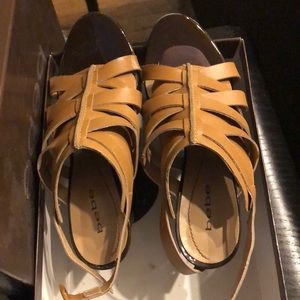 Sandals brown patent leather heels